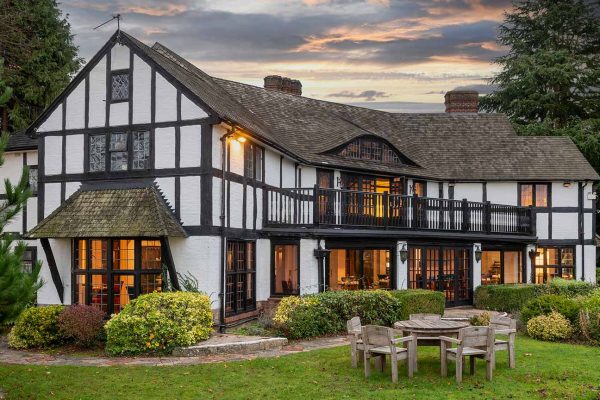 thatchers-hotel-banner